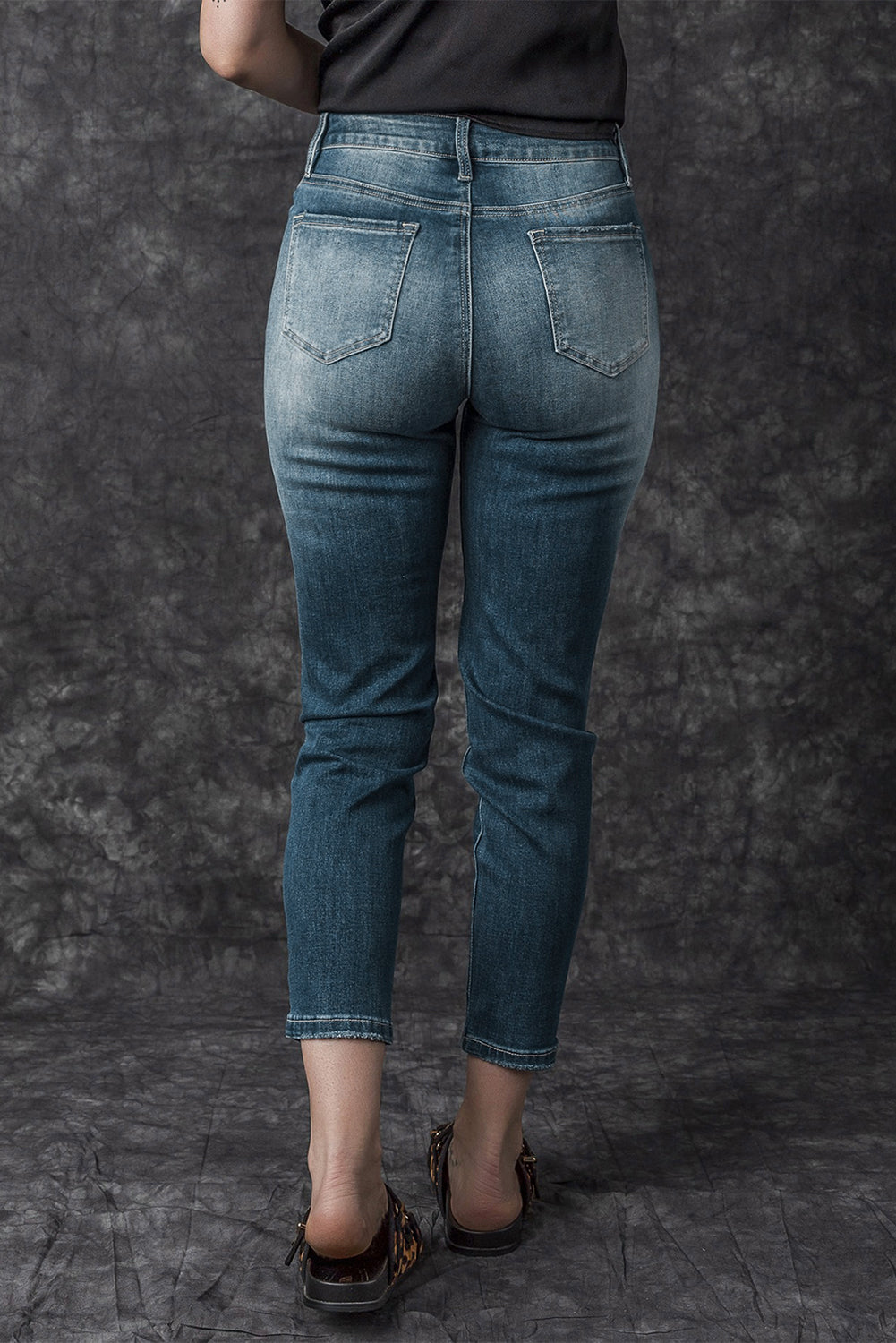 Jean skinny déchiré en détresse bleu