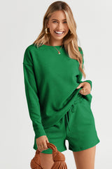 Ensemble haut texturé vert à manches longues et short à cordon de serrage-A WOMAN WE LOVE