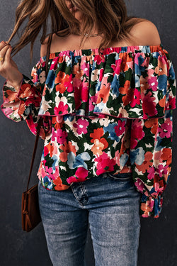 Flying blouse and bare shoulders with floral print