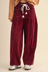 Pantalon en velours côtelé bordeaux ou marron à taille élastiquée et cordon