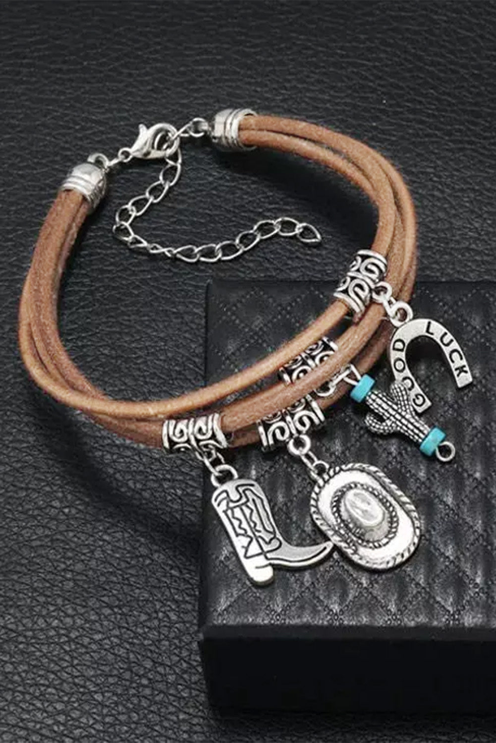 Bracelet multicouche en argent avec cactus porte-bonheur