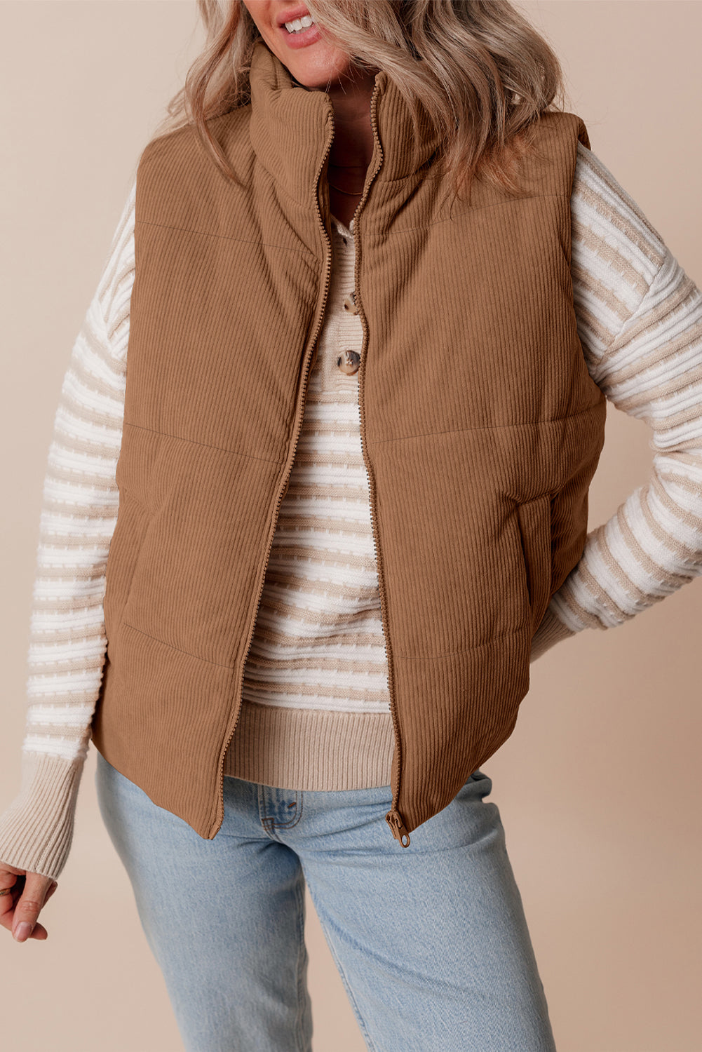 Coffee corduroy zipped stand-up collar down vest