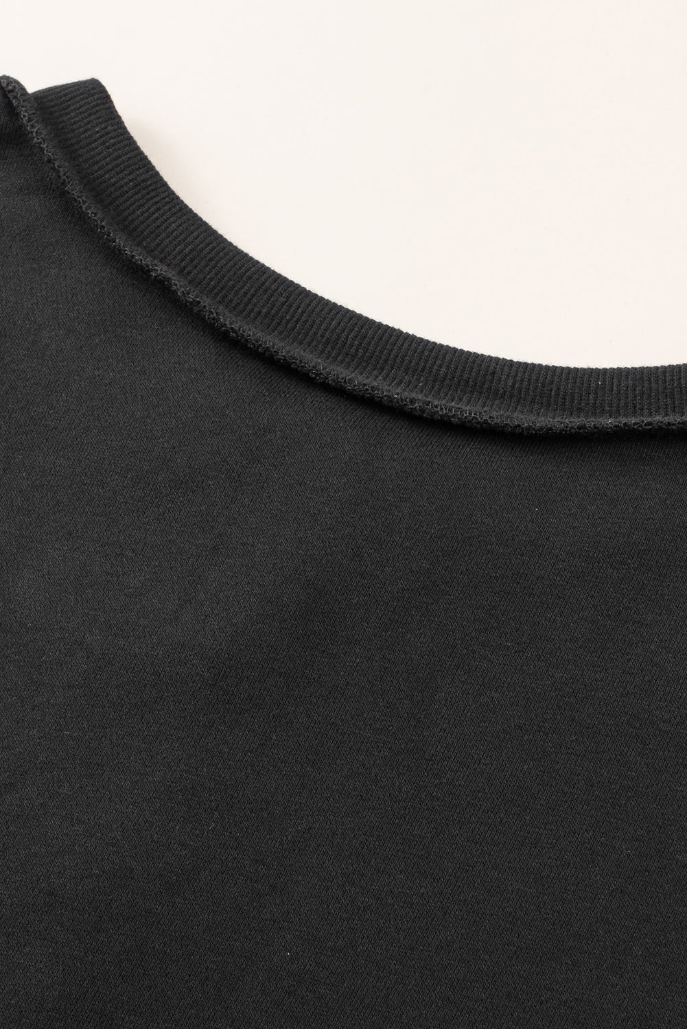 Sweat-shirt Henley surdimensionné noir à coutures apparentes