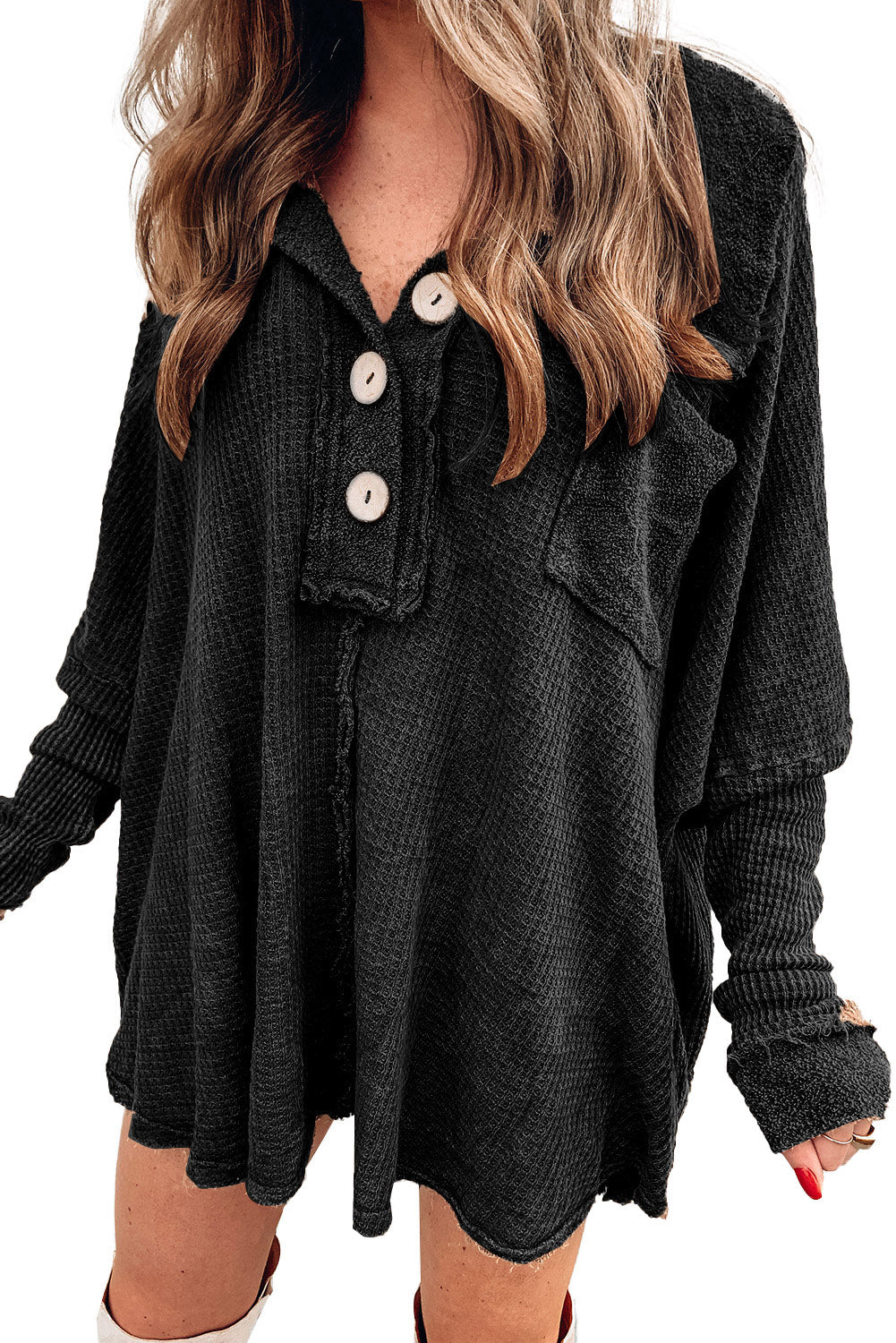 Long -sleeved buttoned button on black sprayed knitting