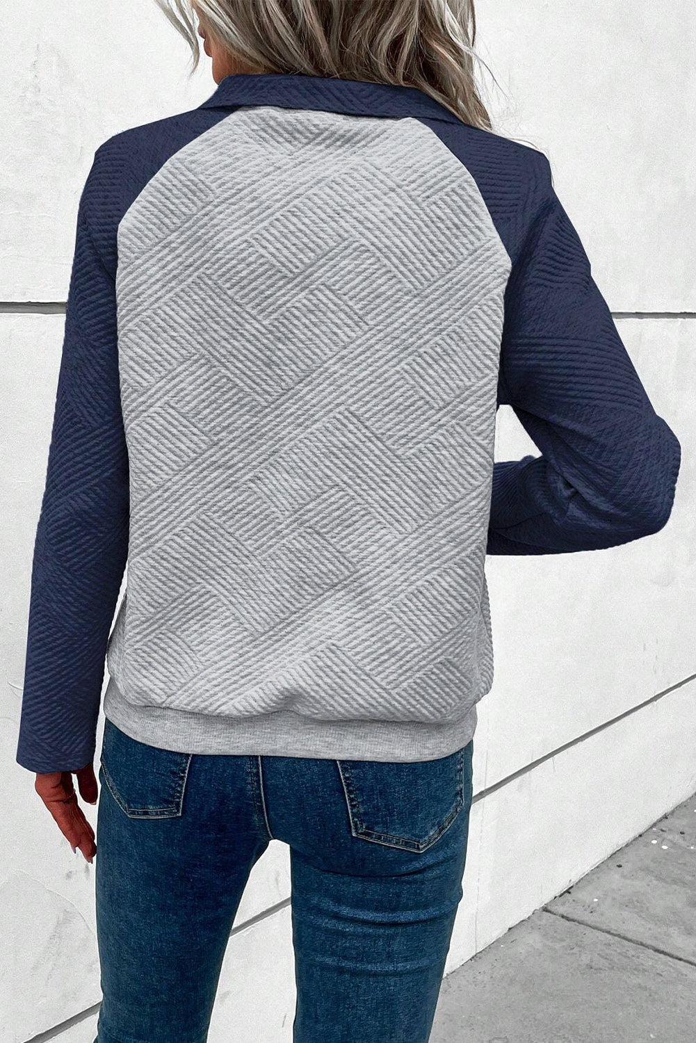 Grey textured raglan sleeve top with contrast splicing