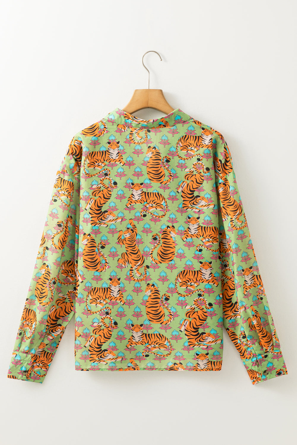 Chemise décontractée à col en V et imprimé floral tigre vert-A WOMAN WE LOVE