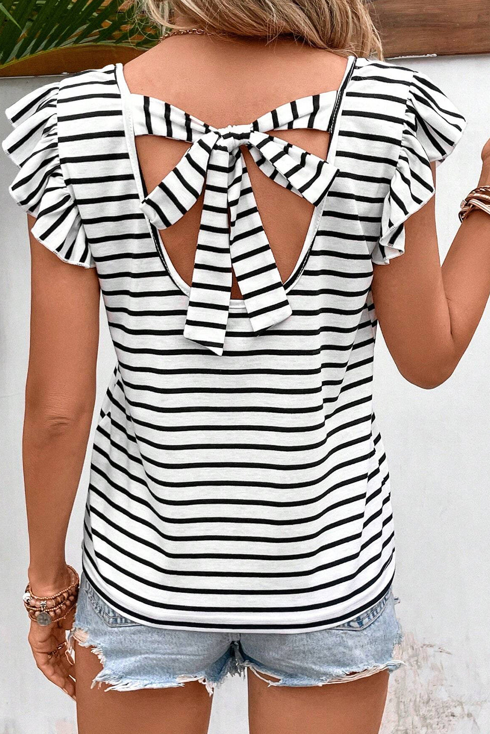 White t-shirt with stripes and butterfly sleeves, V-neck, hollow knot on the back