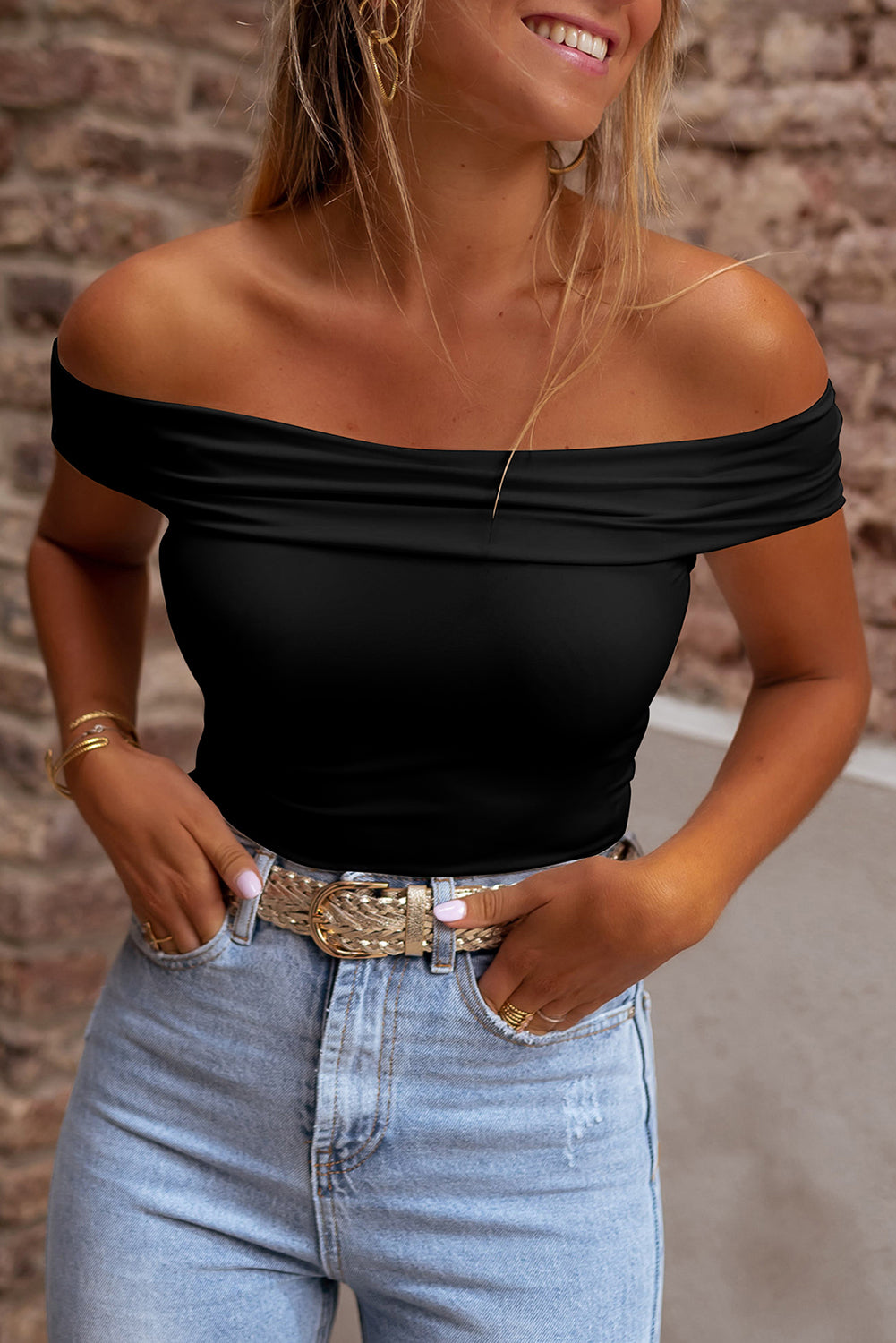 Black slim high with folded shoulders