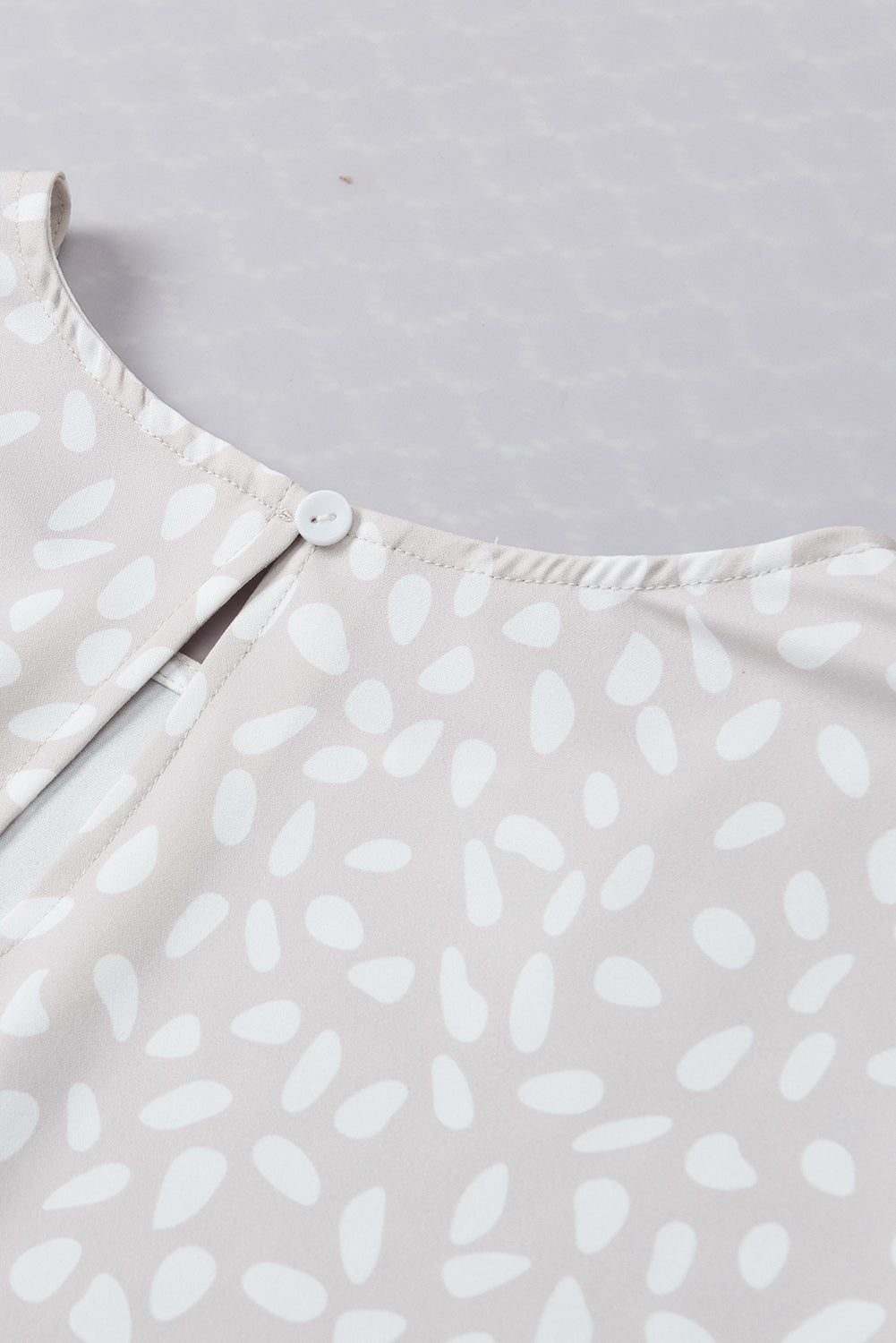 Chemisier ample kaki à manches volantées et dolman-A WOMAN WE LOVE