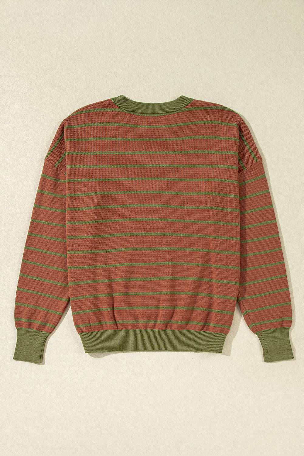 Pull ample marron à rayures et col rond *