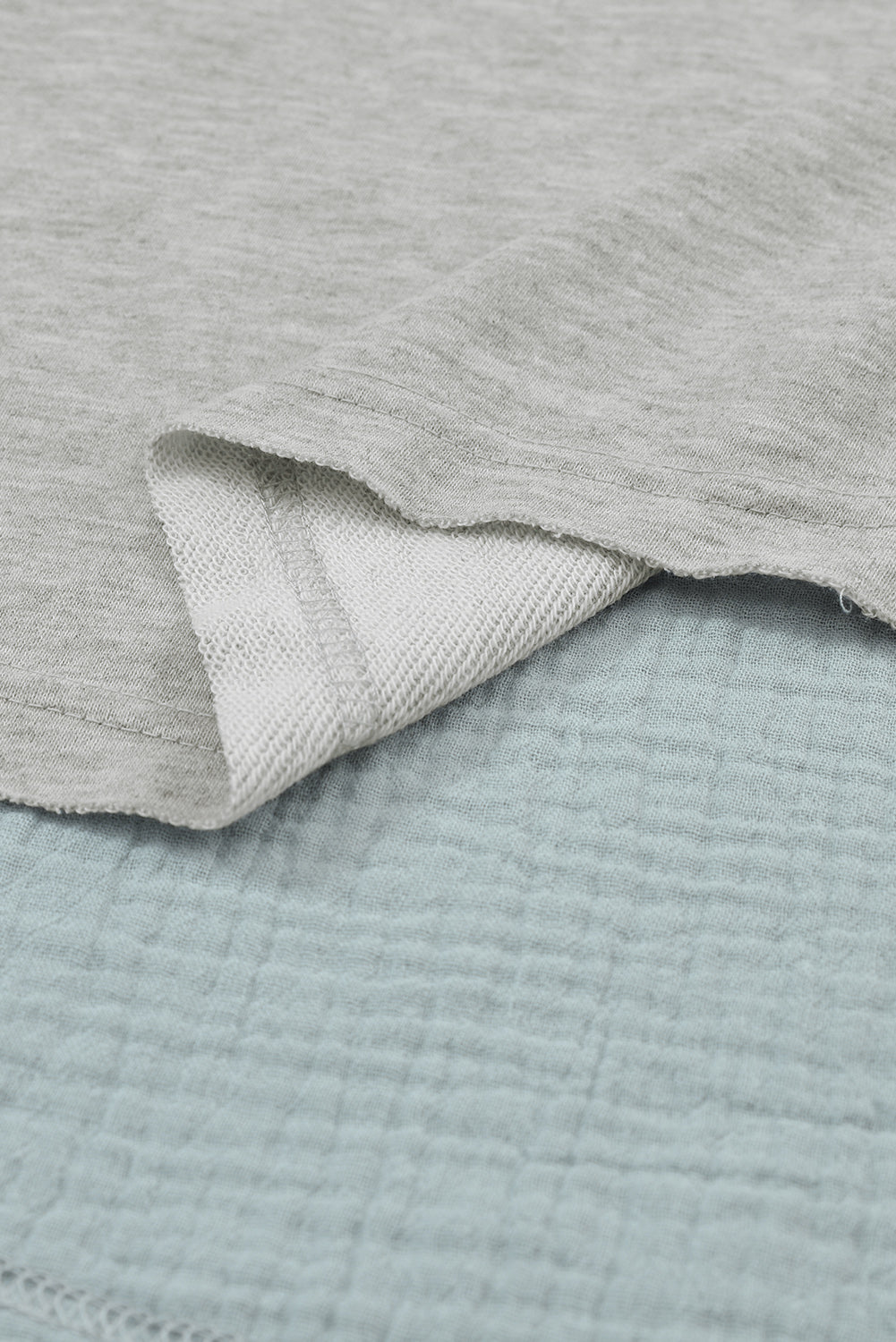 Chemisier surdimensionné gris froissé à ourlet brut, haut et bas-A WOMAN WE LOVE