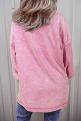 Sudadera de hombro caída y mineral rosa fresa de lavado