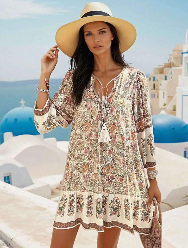 Ample mini-hob with V-collar with tightening cord *