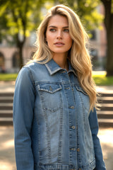 Veste en jean avec col strass