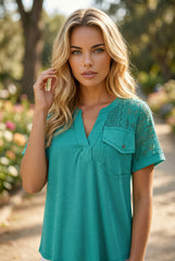 Short sleeve blouse in green lace *