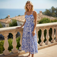 Robe longue taille haute à bretelles spaghetti et imprimé floral bleu ciel