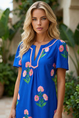 Mini-robe ample à manches courtes et col fendu, motif floral bleu