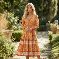 Robe maxi bohème à manches longues et taille smockée