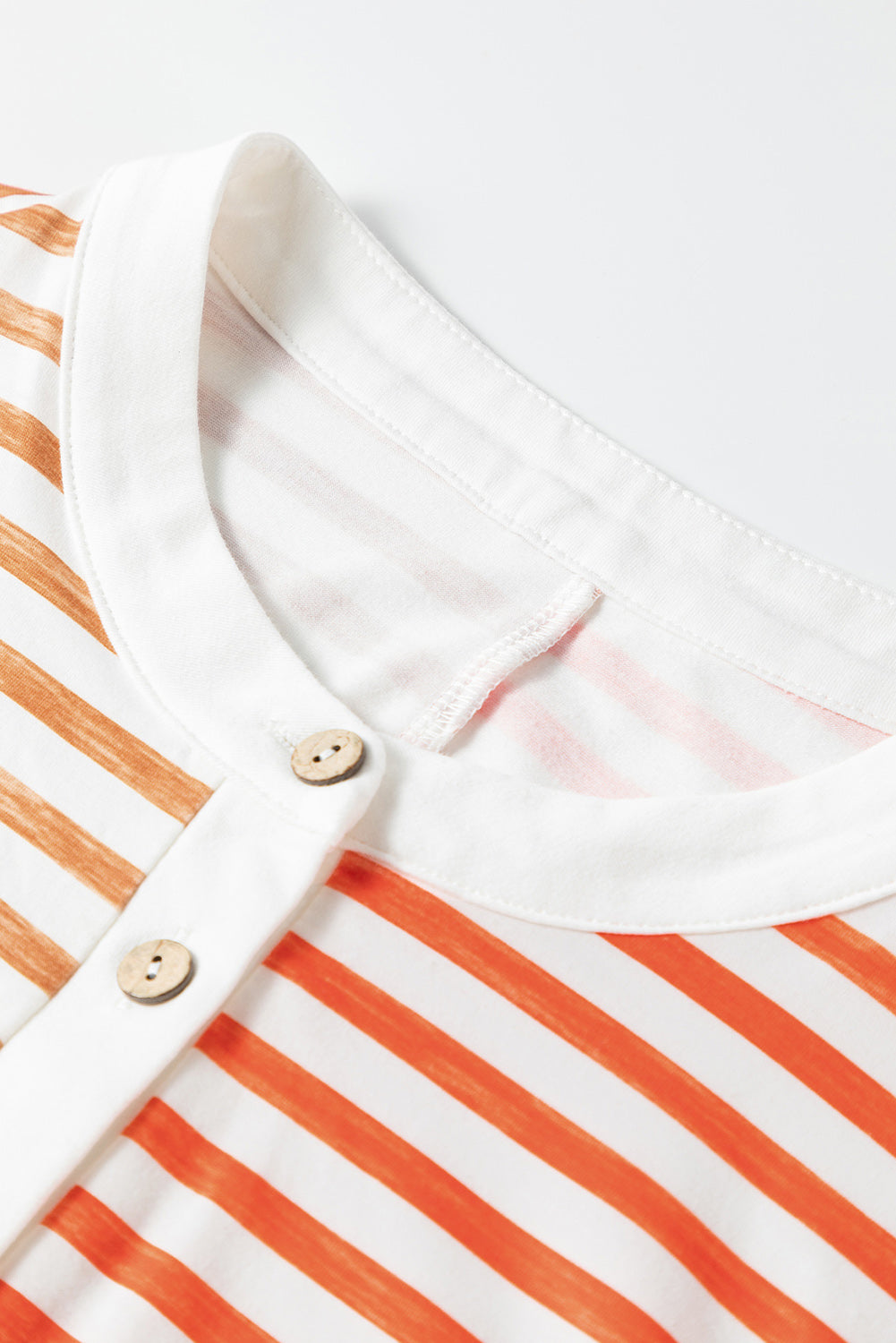 Over-dimensioned combination with orange stripes *