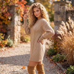 Robe pull coupe ample en tricot torsadé à épaules tombantes