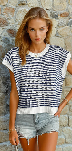 Blue striped knitted knitted sweater vest *