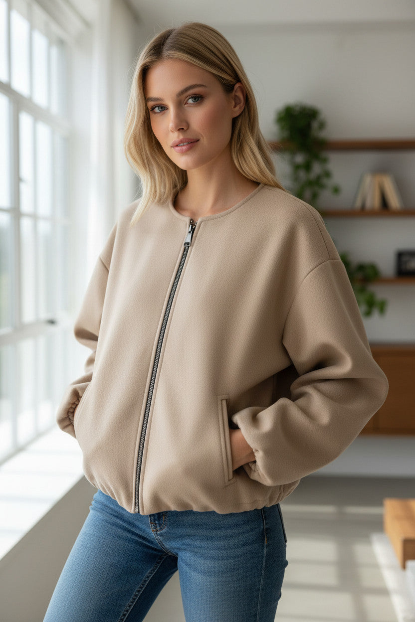 🧥 ESSENTIEL URBAIN – La veste zippée chic au quotidien