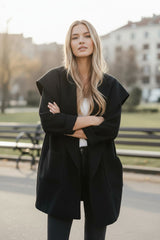 🖤 NUIT URBAINE – La veste à capuche oversize au style affirmé