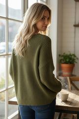 2 couleurs pour Le pull oversize col V qui réchauffe le cœur