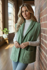 Le gilet cocon sans manches à l'élégance naturelle