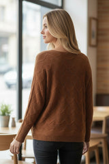 Pull à maille ajourée motif ondulé