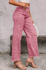 Jean taille haute à jambe large et bord effiloché léopard rose