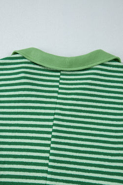 Ample wide patchwork with green stripes and V -neck