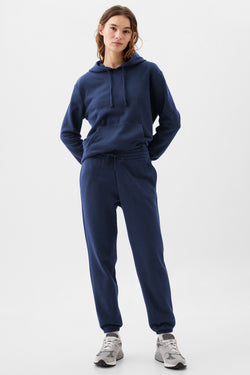 Pantalon de jogging bleu marine à la taille avec cordon de serrage et doublure en polaire de couleur unie