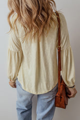 Blouse à col en V cranté-A WOMAN WE LOVE