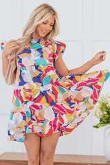 Mini-ruffle and floating sleeves *
