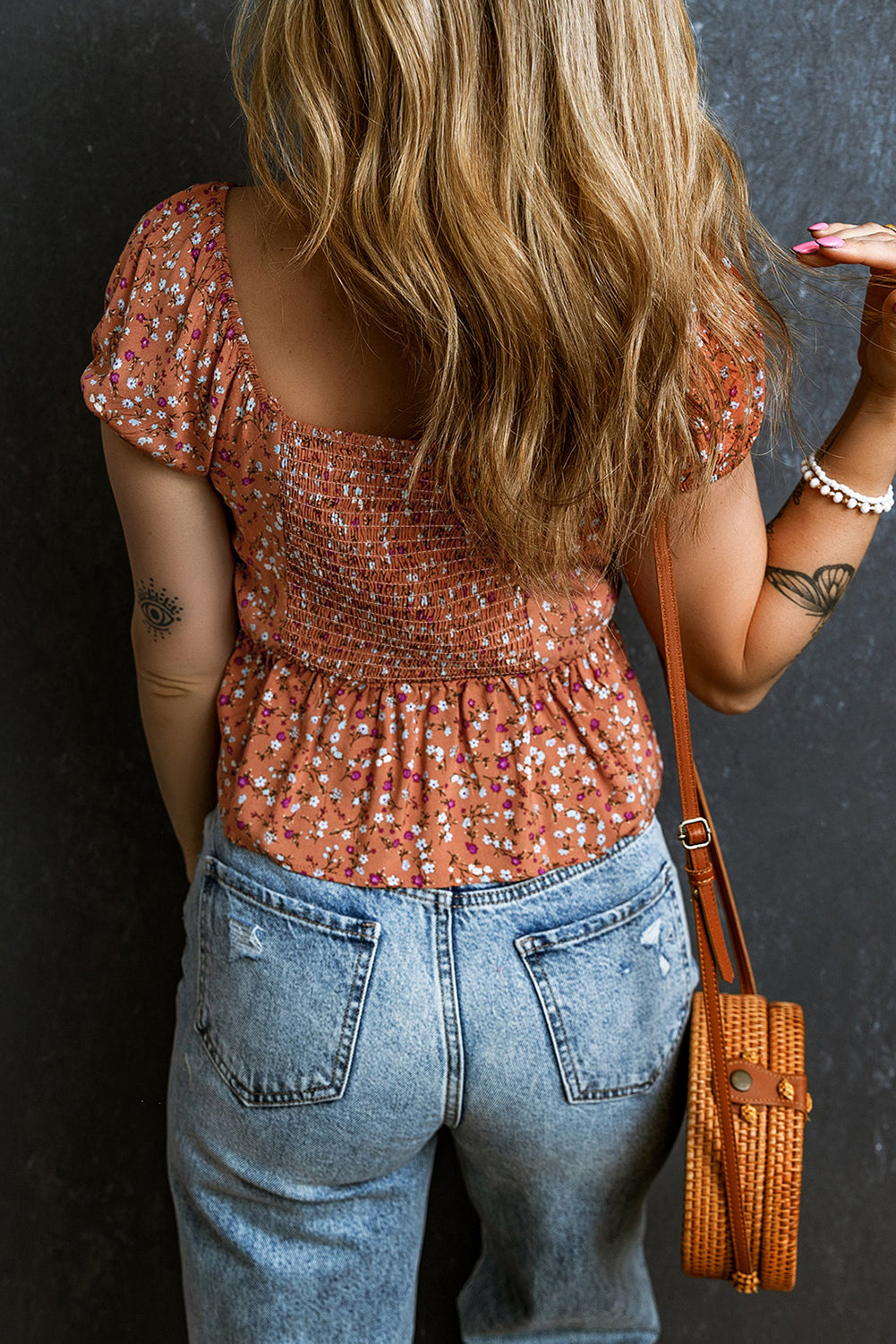 Blouse à basque smockée froncée à cordon de serrage floral Gold Flame