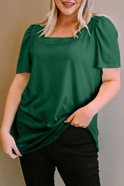 High green with short sleeves and frowned shoulders with square and large cervix