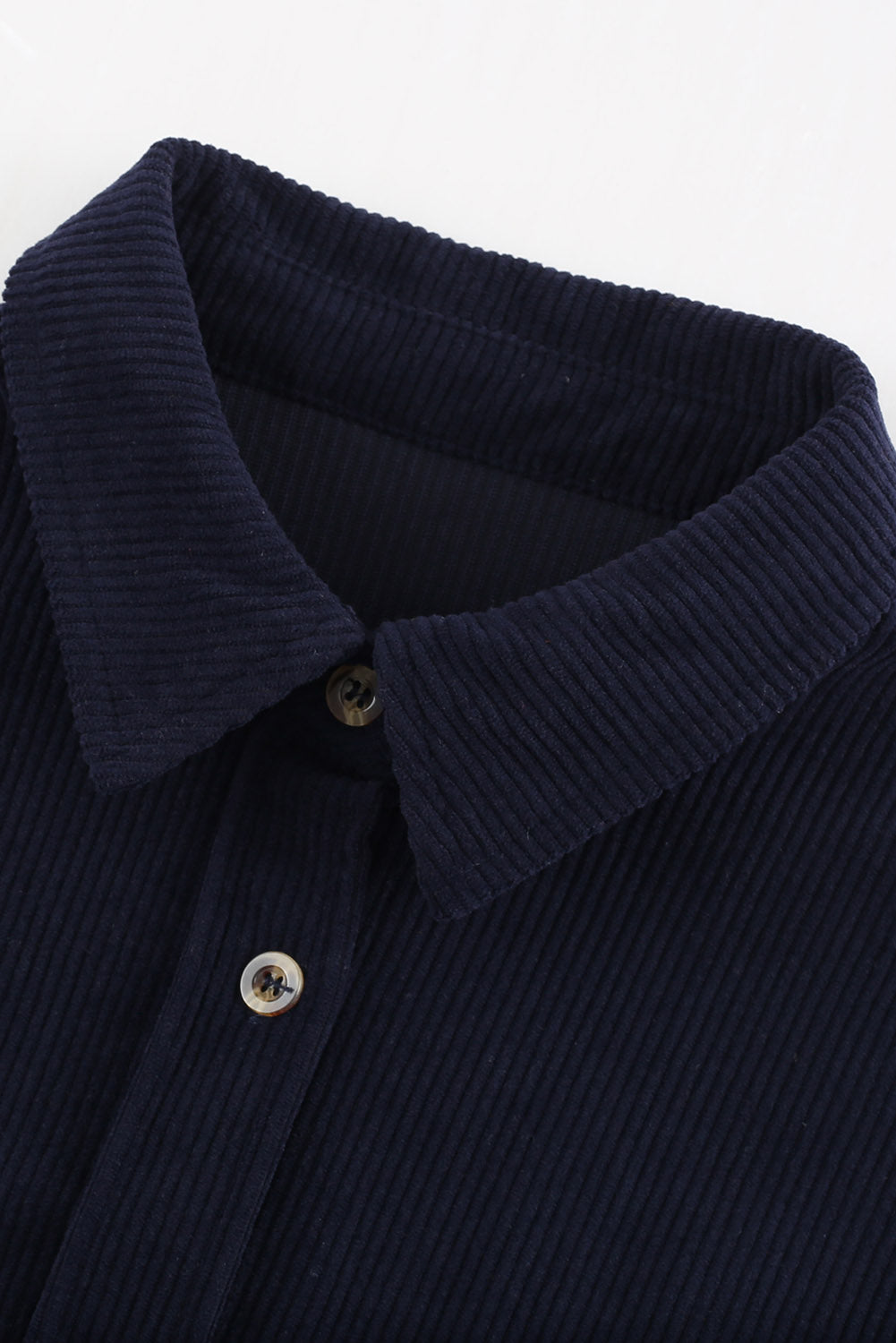 Chemise à poche boutonnée en velours côtelé bleu foncé-A WOMAN WE LOVE