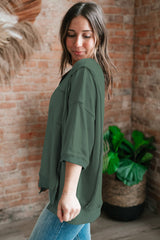 T-shirt ample fendu avec poche poitrine et couture exposée Laurel Green