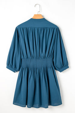 Mini-robe boutonnée taille haute froncée à manches 3/4 bleu de Prusse