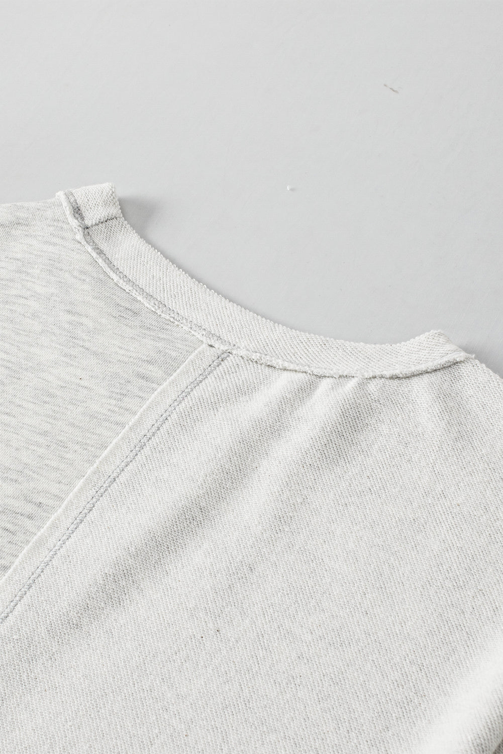 Ensemble t-shirt et short kaki color block avec poche poitrine et coutures apparentes-A WOMAN WE LOVE