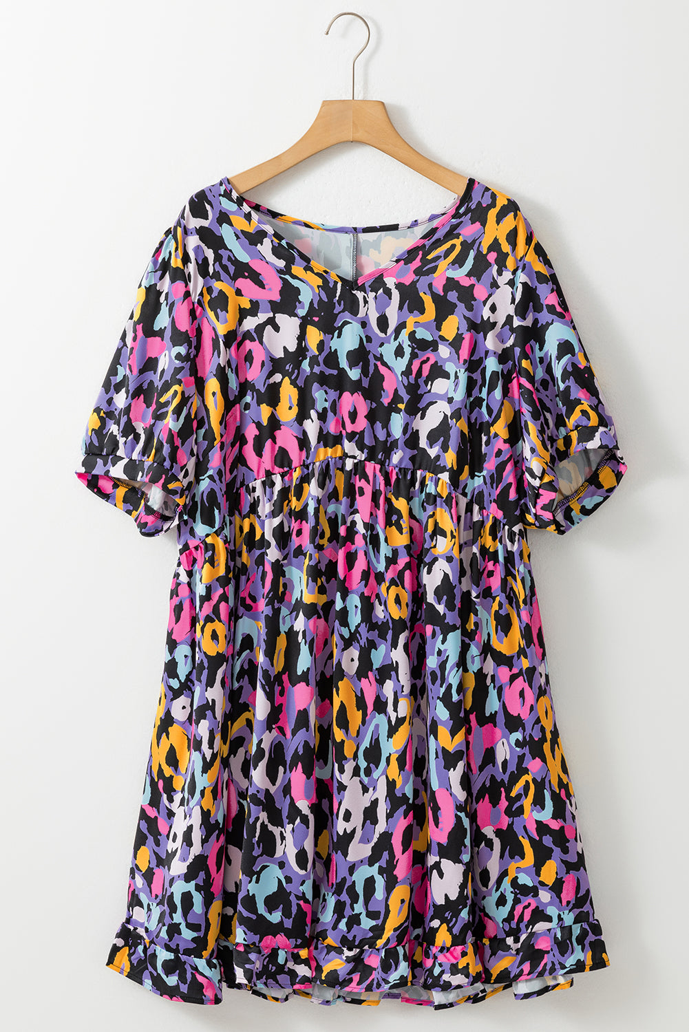 Purple Leopard Imprimé en V Ruffle en V Plus taille Mini Robe