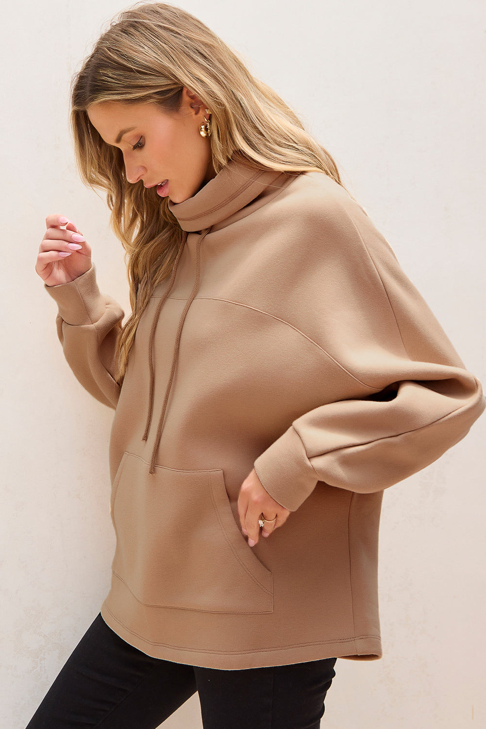 Leichtes französischer Beige -Draw -String -Rollkragenpullover Dolman Sleeve Sweatshirt