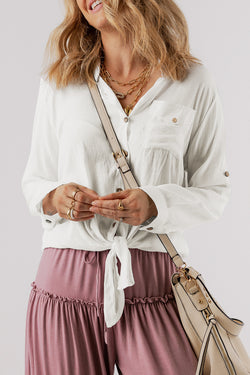 Relaxed shirt knotted with shaded sleeves white