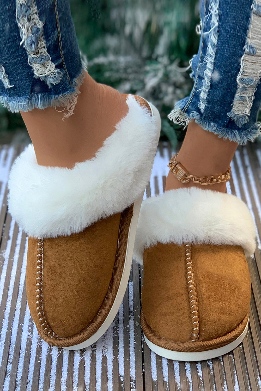 Zapatillas para casas de invierno de gamuza de peluche de camello