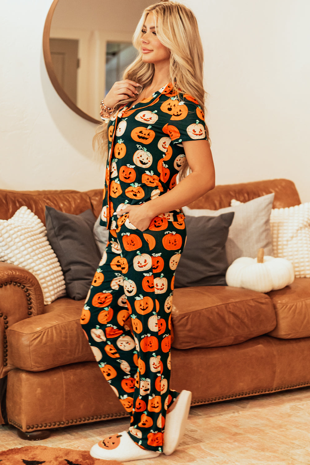 Ensemble pyjama chemise à manches courtes à motif d'Halloween orange-A WOMAN WE LOVE