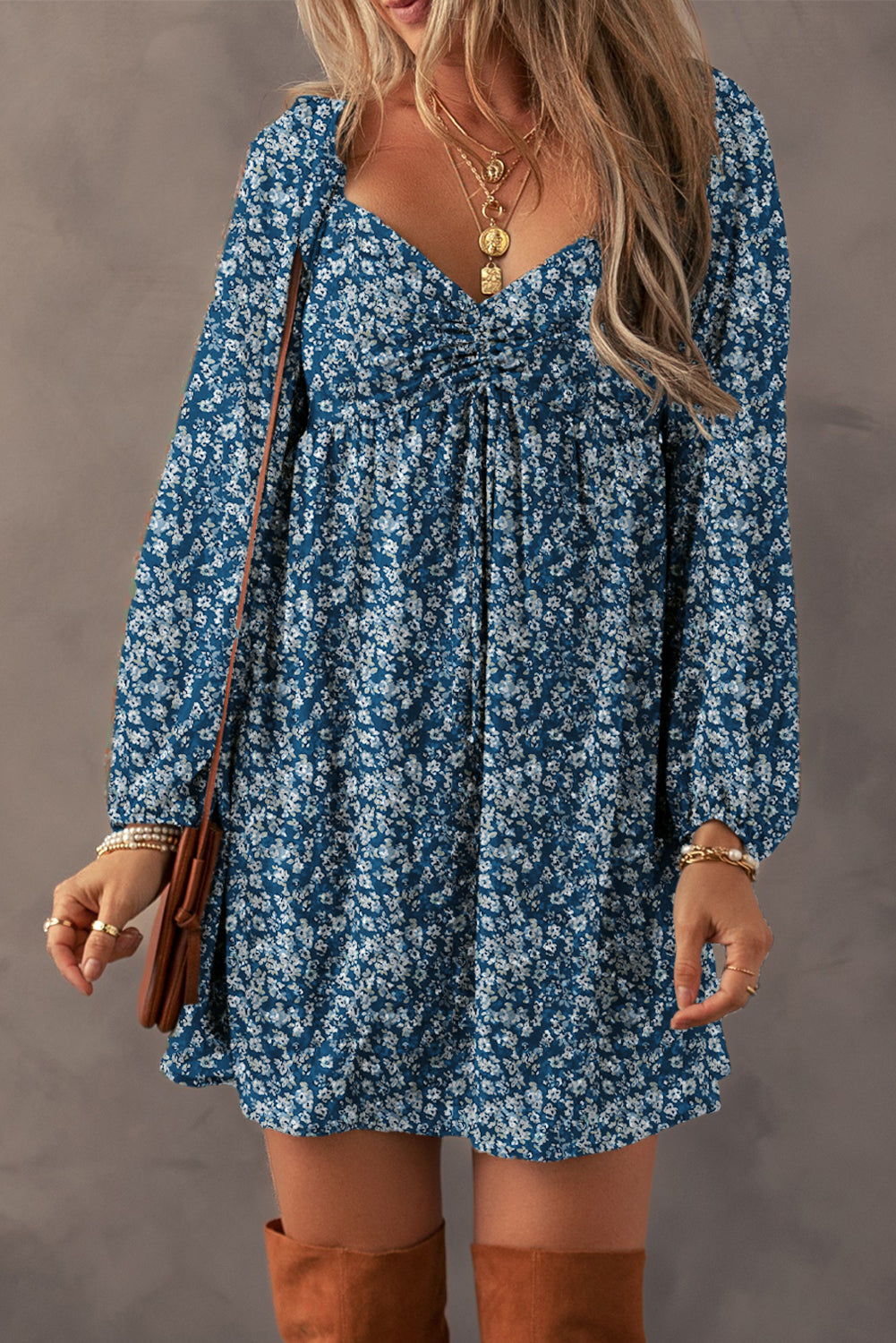 Blue Floral estampado de estampado Floral Sweetheart Neck Shirred Back Mini Vestido