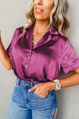 Chemise en satin à manches courtes et poignets repliés rose rouge-A WOMAN WE LOVE