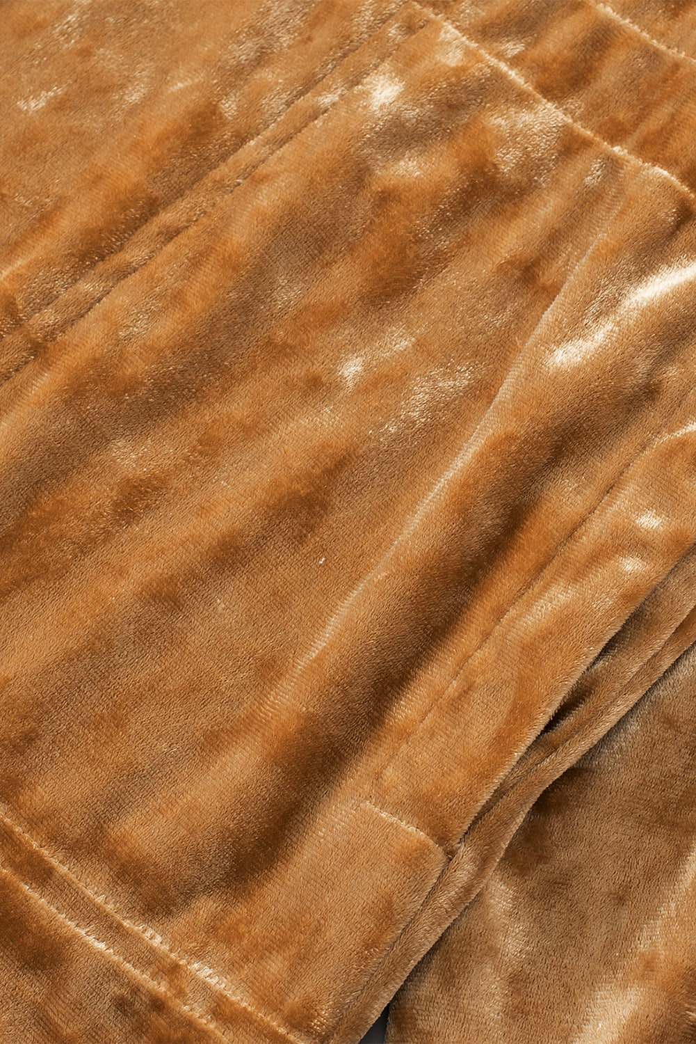 Chemise en velours coupe ample boutonnée de couleur unie dorée-A WOMAN WE LOVE