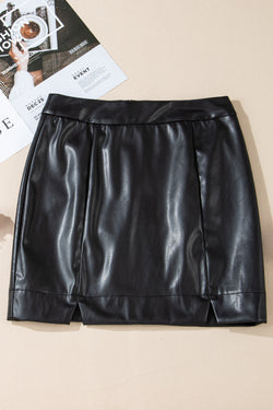 Mini-skirt high size slim cut in black leather with side slits